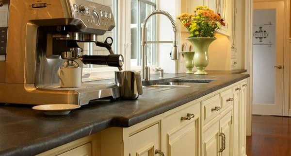 6-coffee-station-on-the-soapstone-countertop